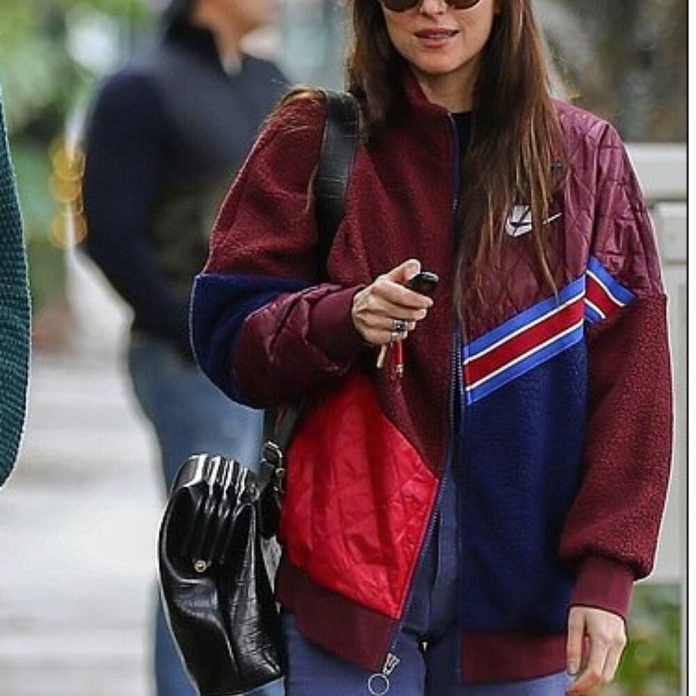 Nike Sportswear Women's Burgundy Sports Pack Sherpa Jacket XS